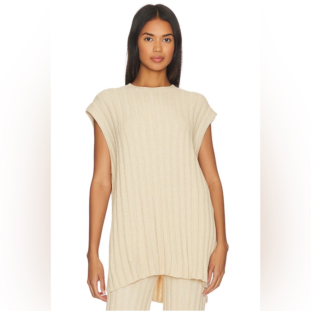 Tunic in Cream - house of Harlow 1960